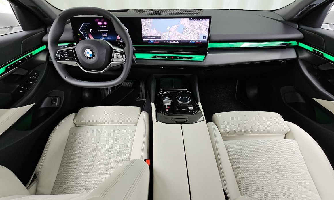 BMW 5-Series 2025