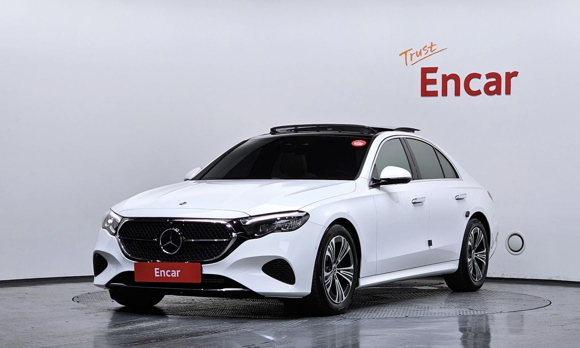 Mercedes-Benz E-Class 2024