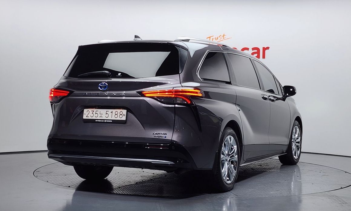 Toyota Sienna 2023