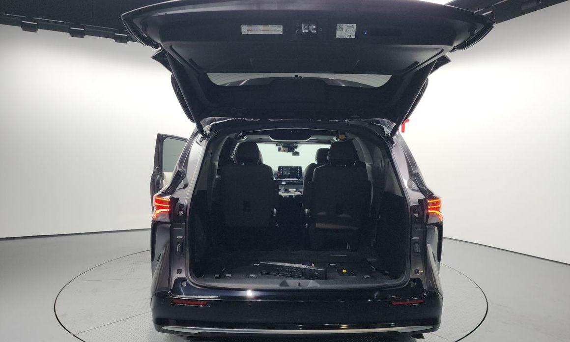 Toyota Sienna 2023