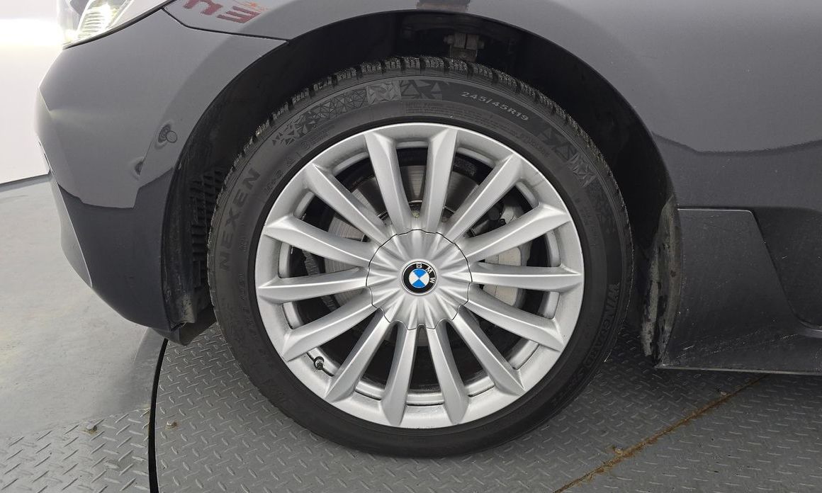 BMW Gran Turismo 2024