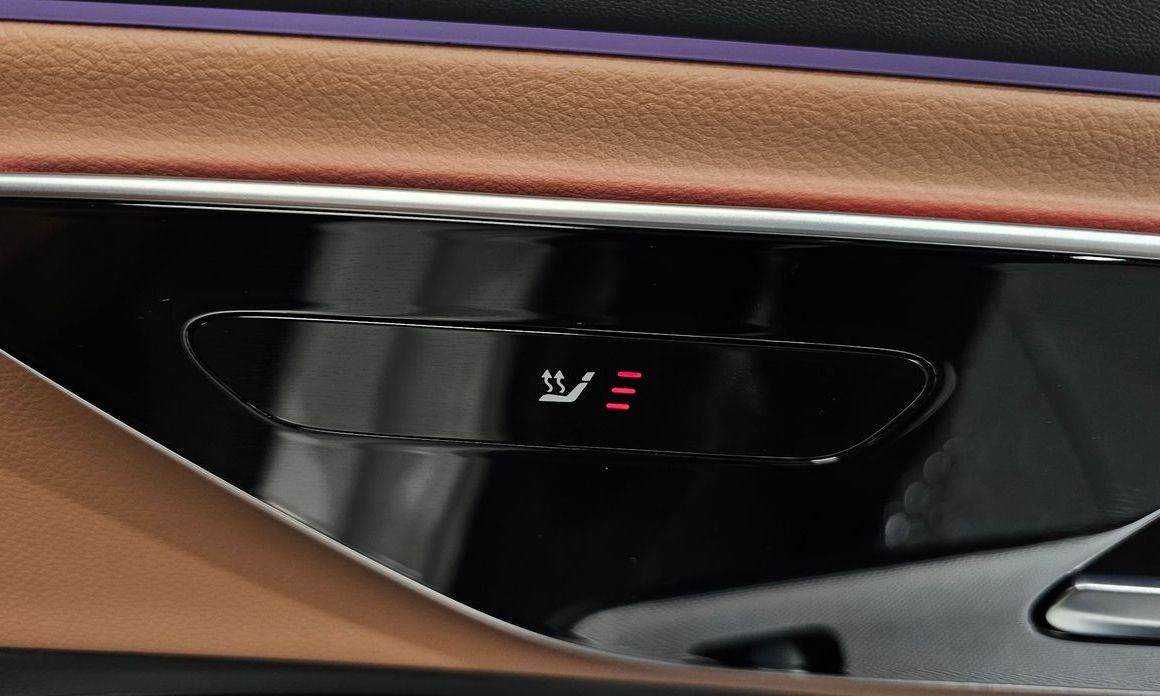 Mercedes-Benz E-Class 2024