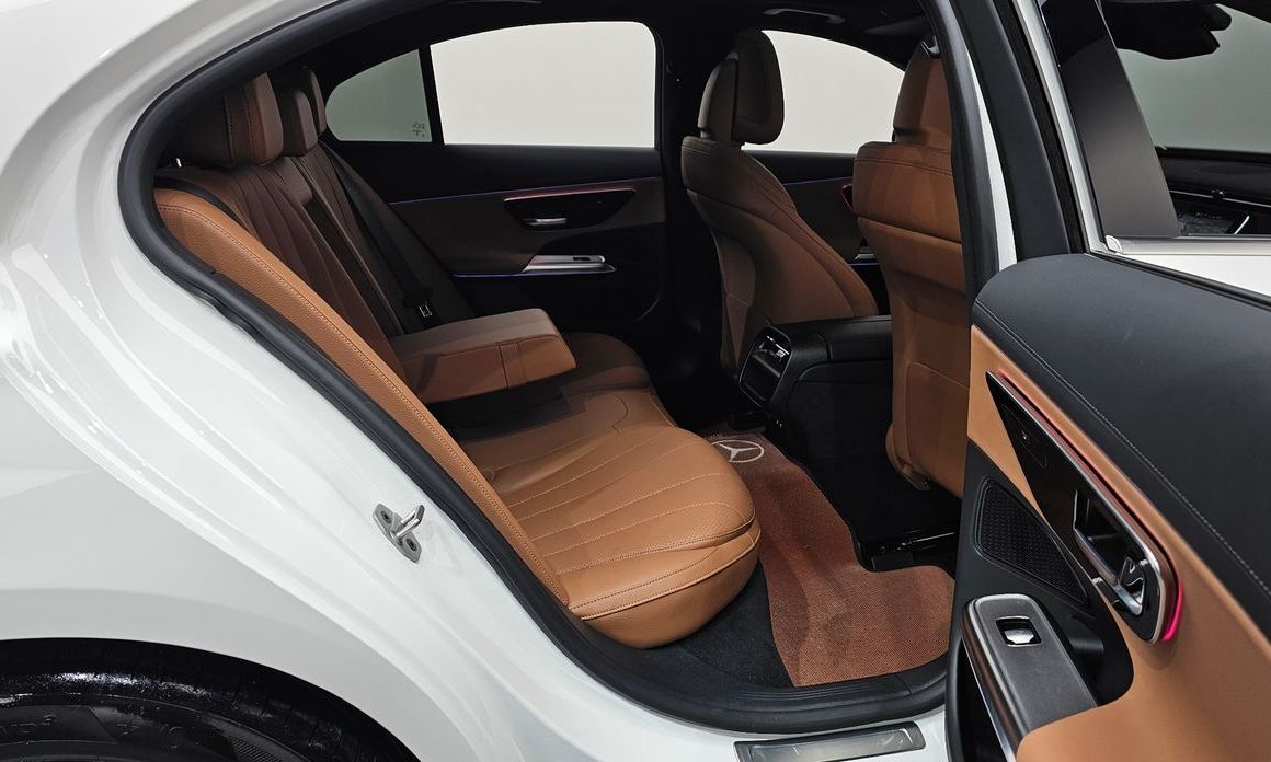 Mercedes-Benz E-Class 2024