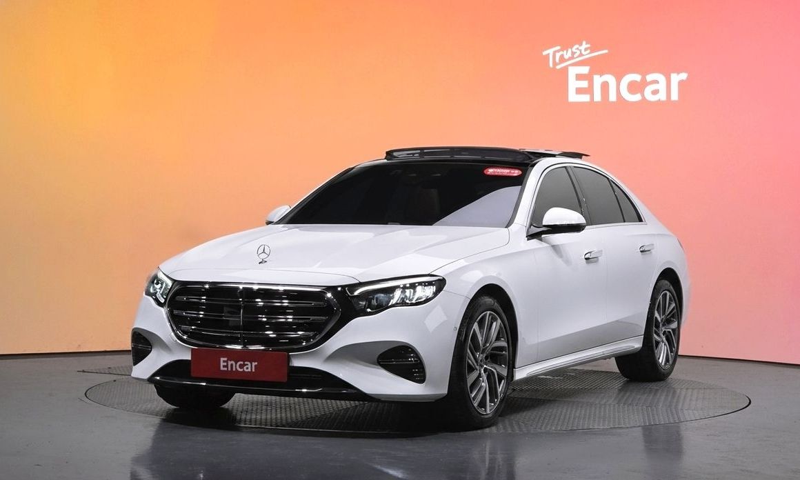 Mercedes-Benz E-Class 2024