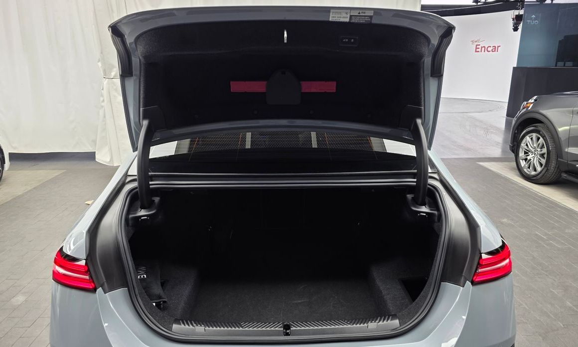 BMW 5-Series 2024