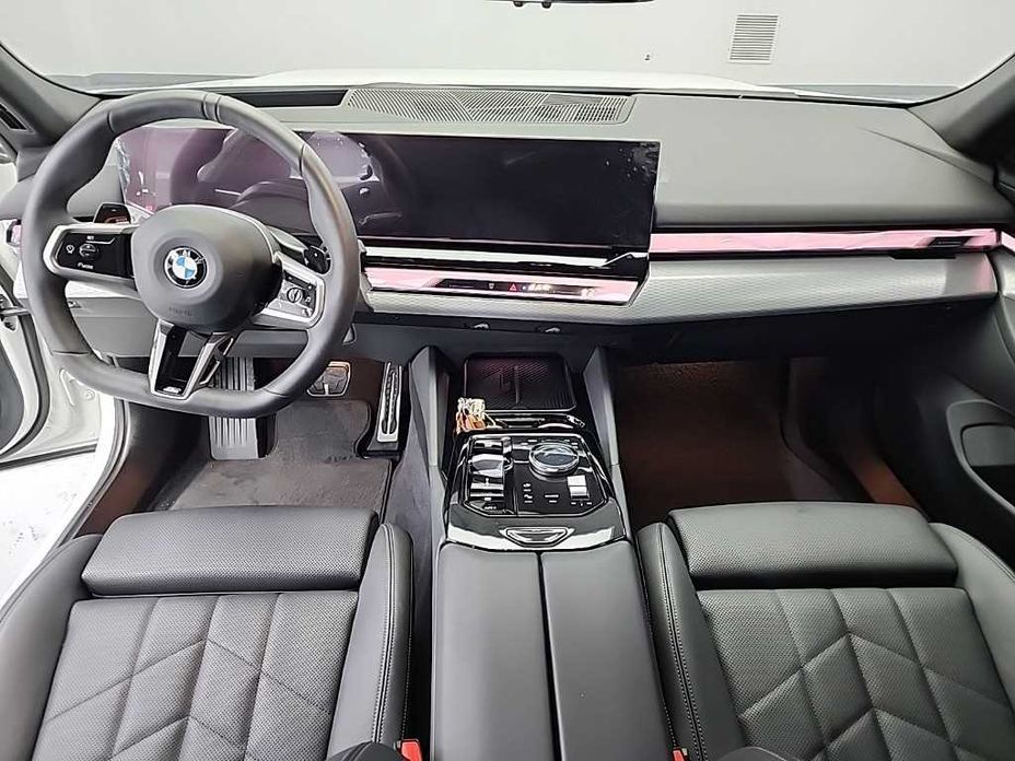 BMW 5-Series 2025