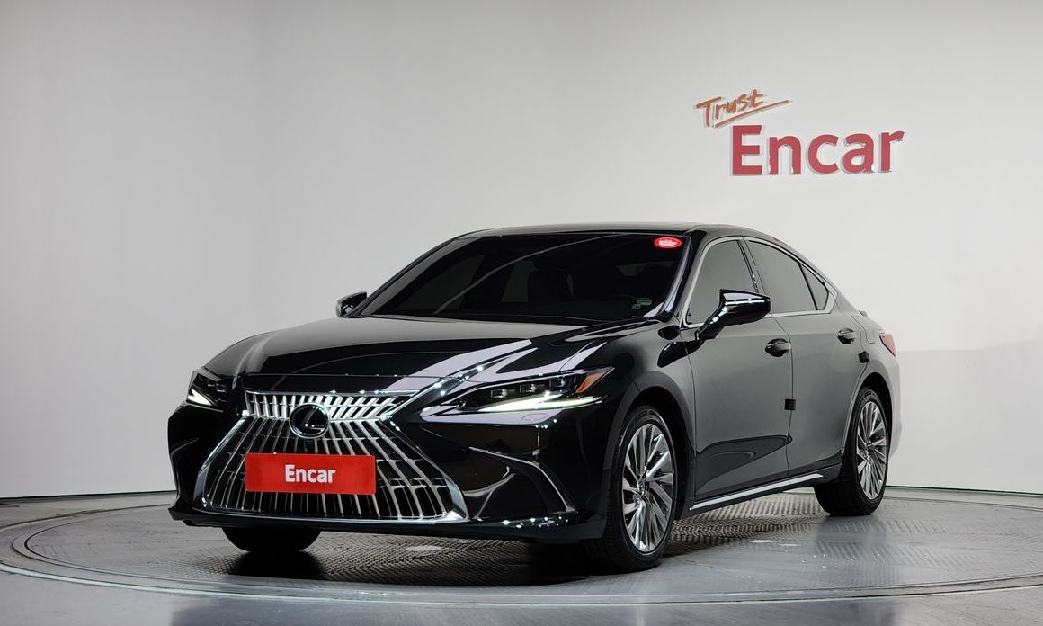 Lexus ES 2026