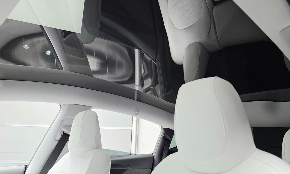 Tesla Model Y 2025