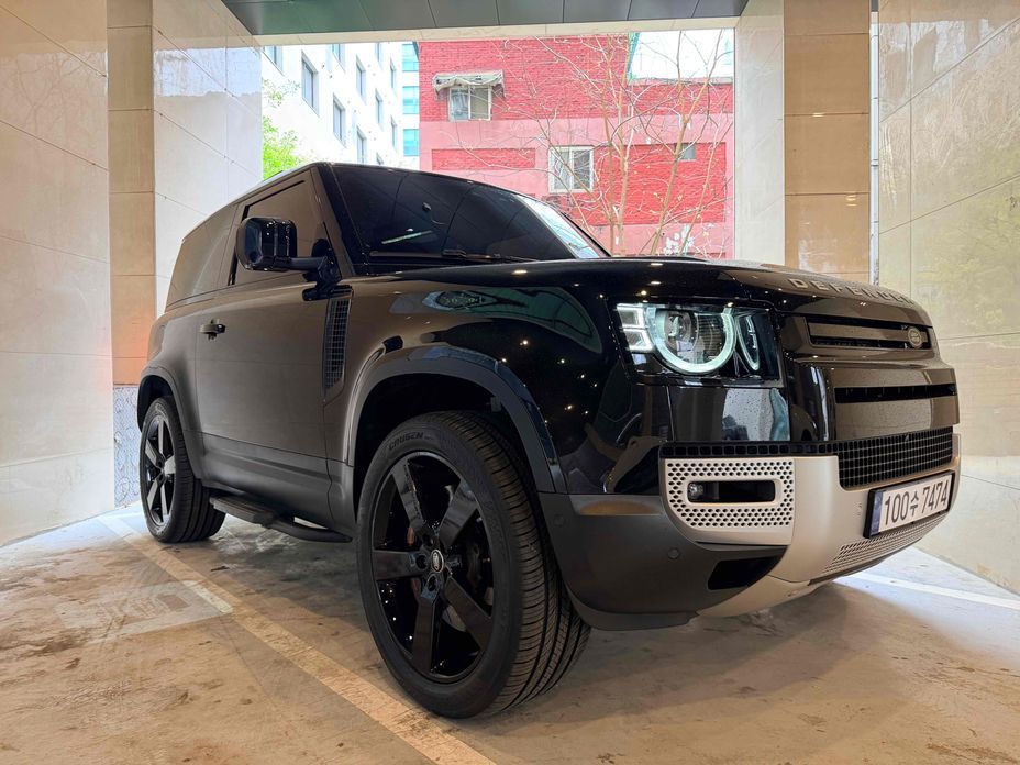 Land Rover Defender 2022