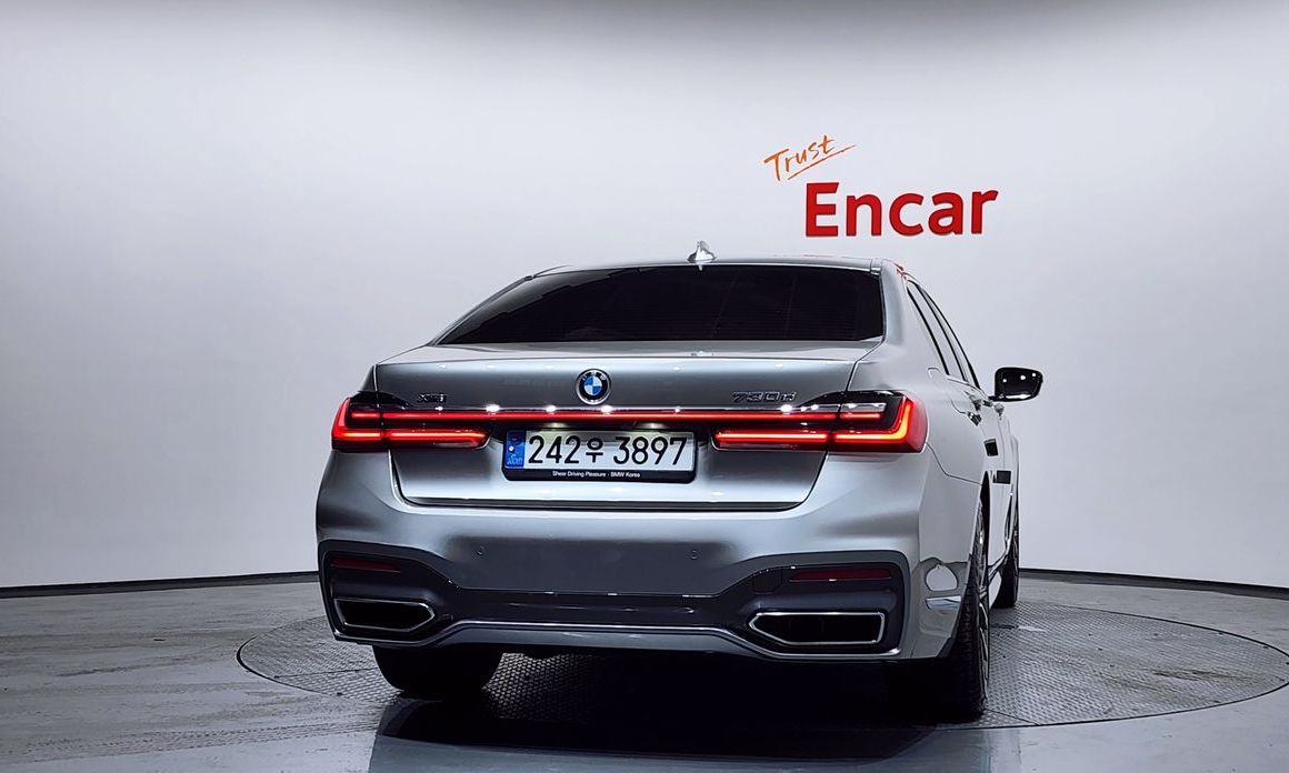 BMW 7-Series 2022