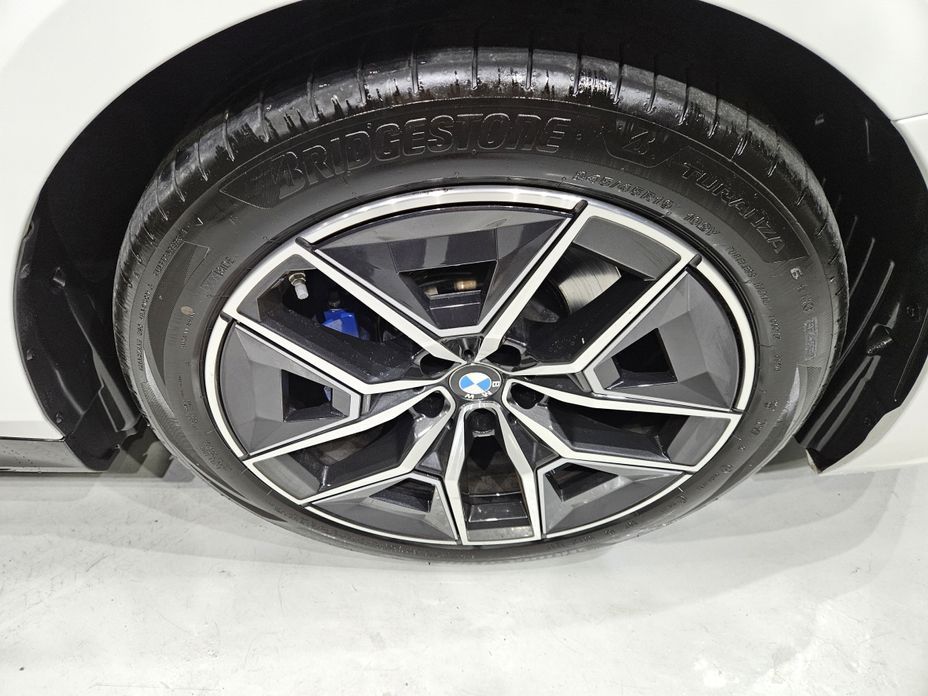 BMW 5-Series 2026
