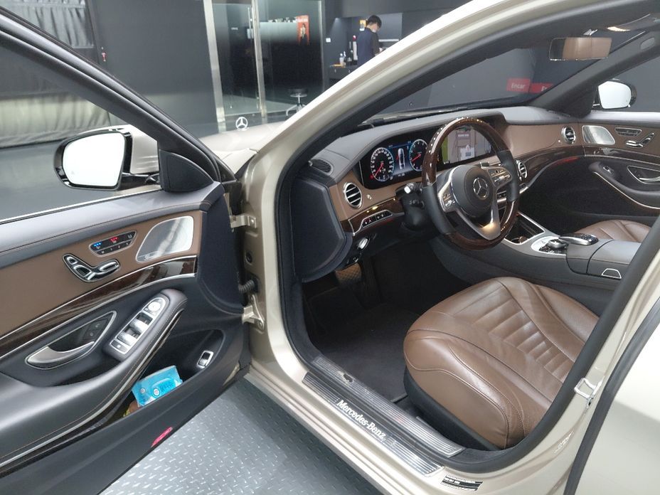 Mercedes-Benz S-Class 2020