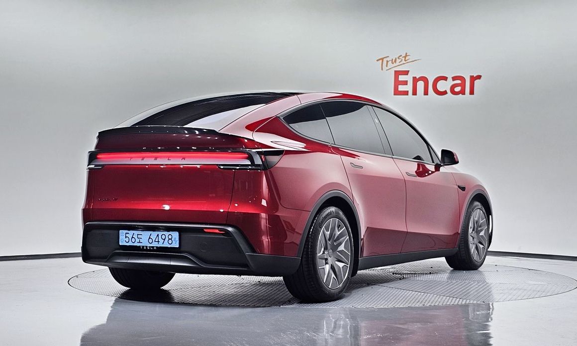 Tesla Model Y 2026