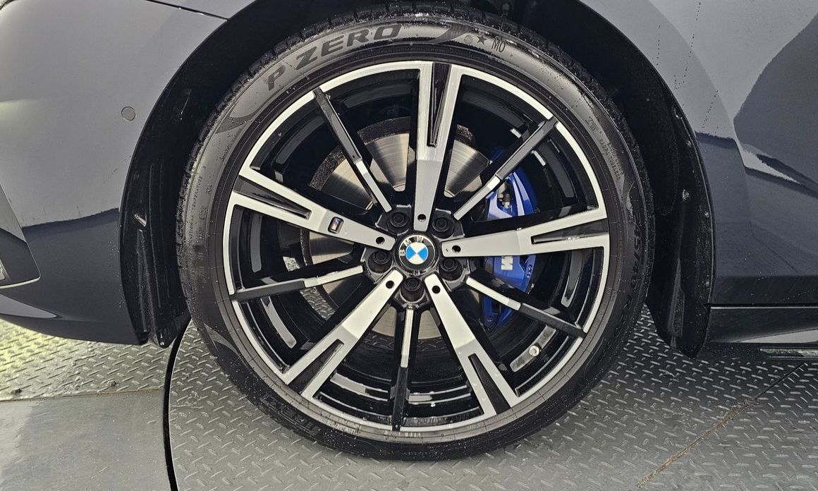 BMW 5-Series 2025