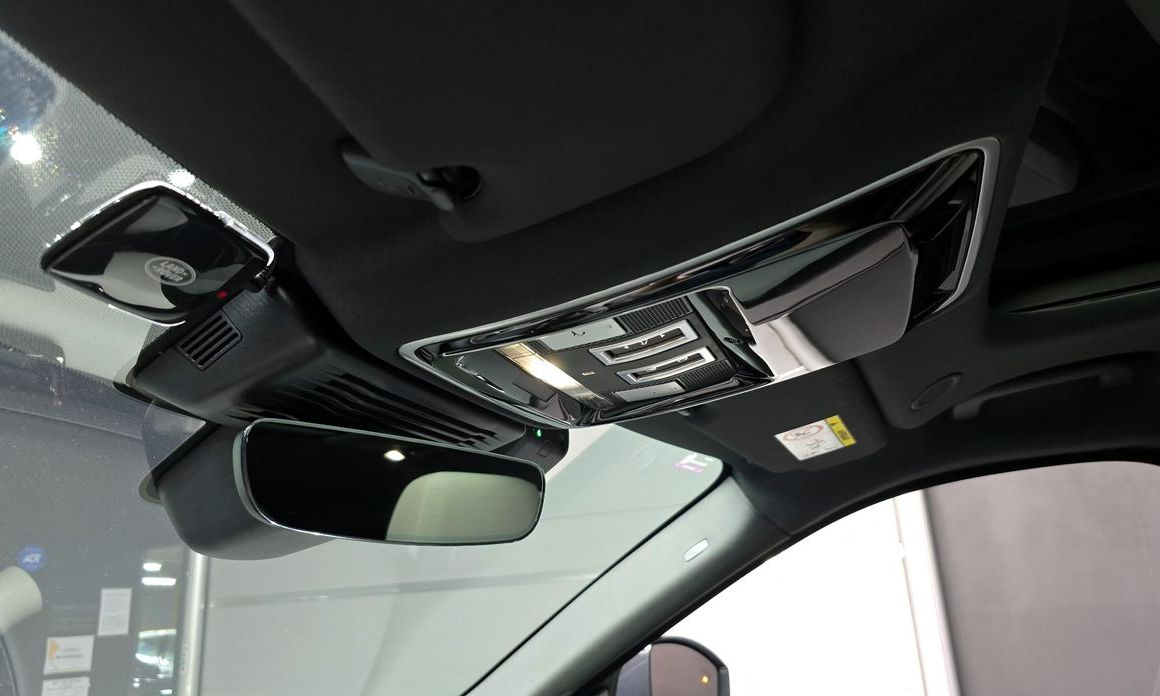 Land Rover Range Rover Velar 2026