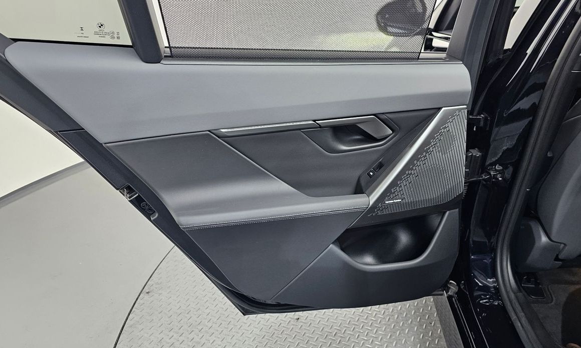 BMW 5-Series 2025