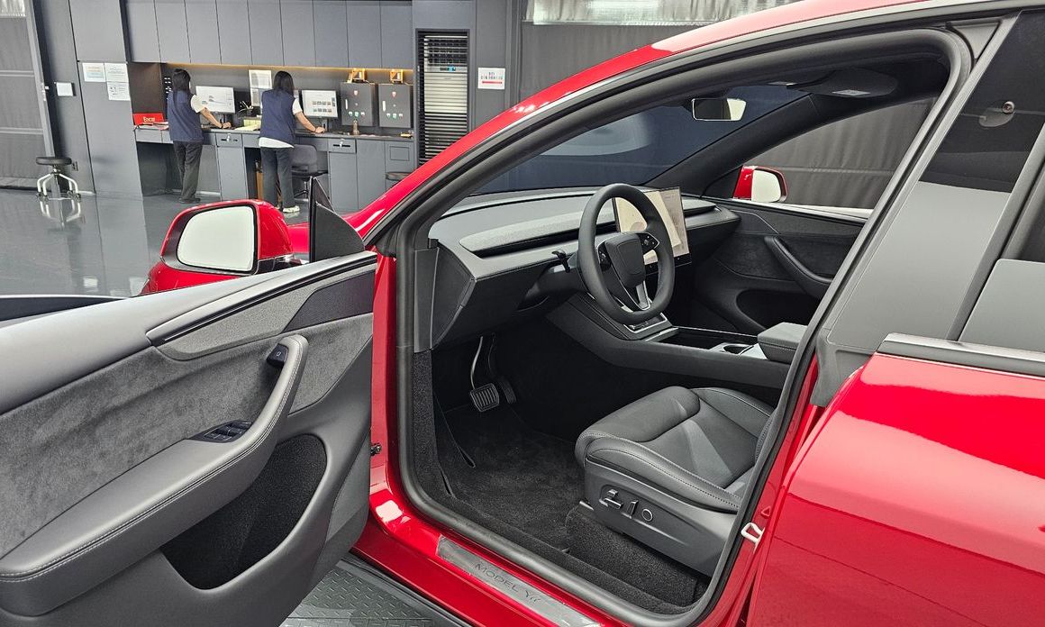Tesla Model Y 2026
