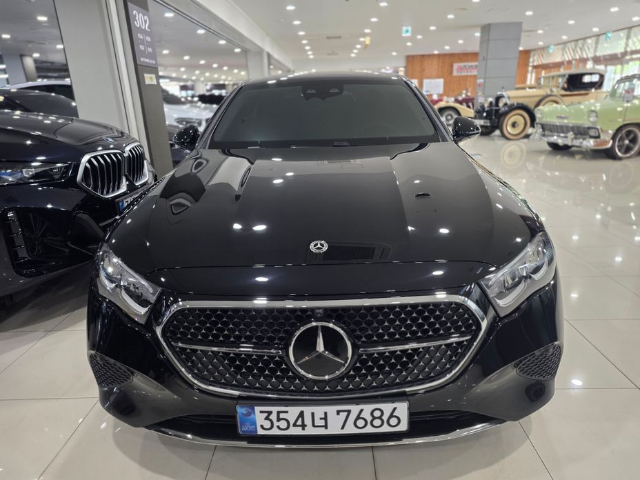 Mercedes-Benz E-Class 2025