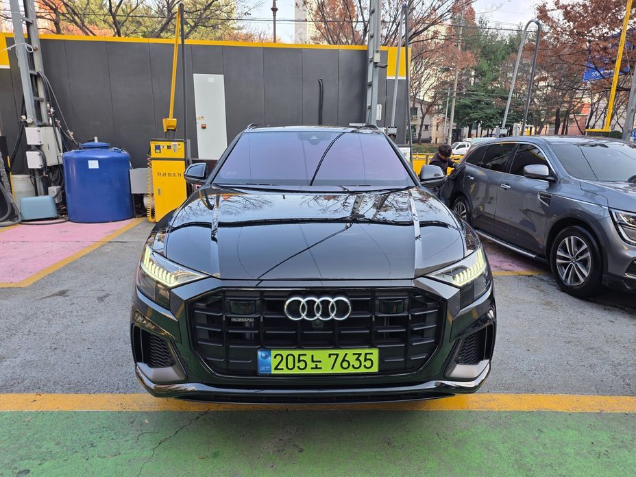 Audi Q8 2023