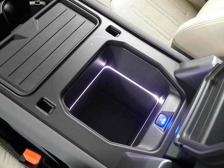 Land Rover Defender 2022