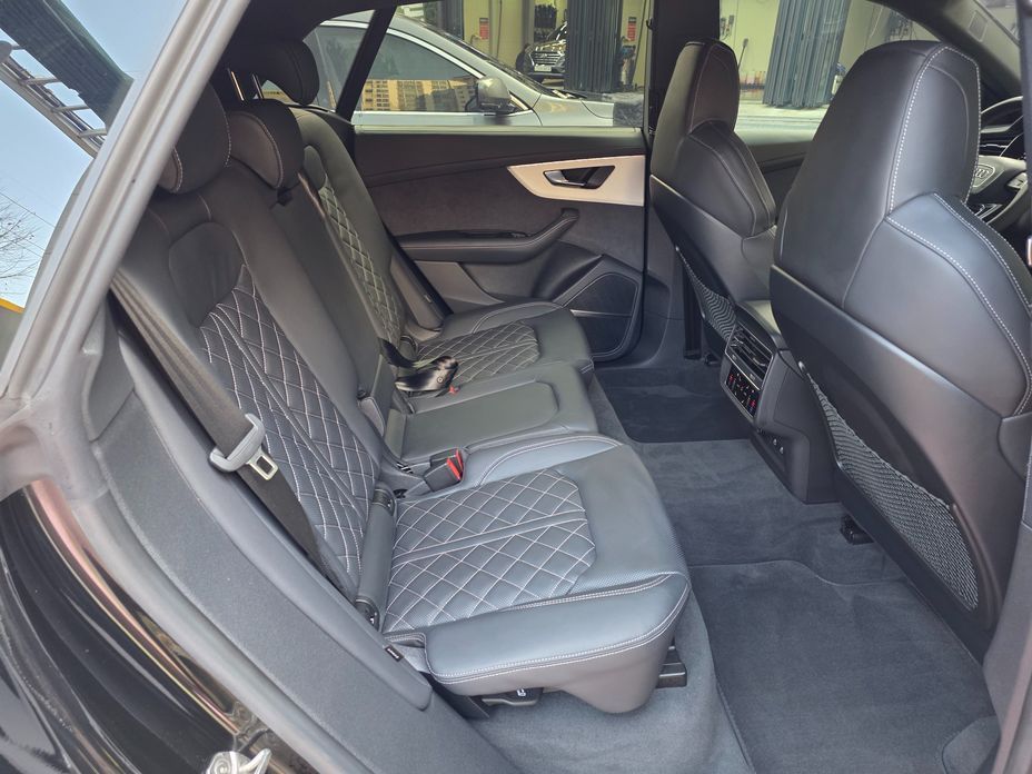 Audi Q8 2023