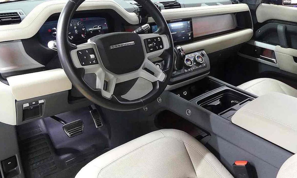 Land Rover Defender 2022