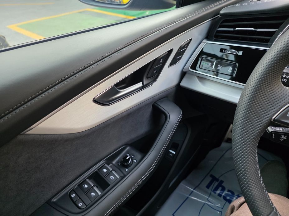 Audi Q8 2023