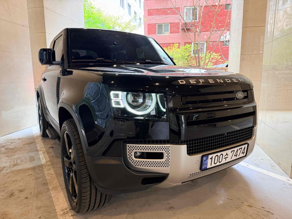 Land Rover Defender 2022