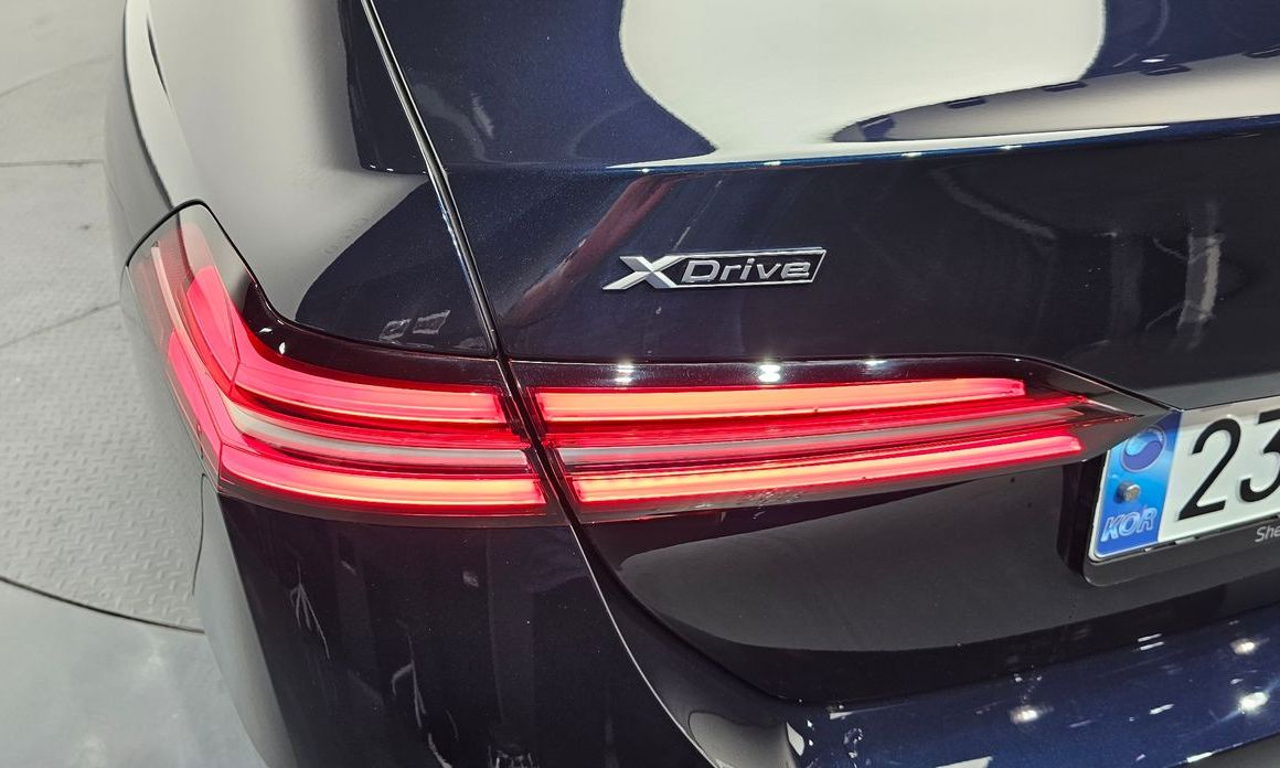 BMW 5-Series 2025