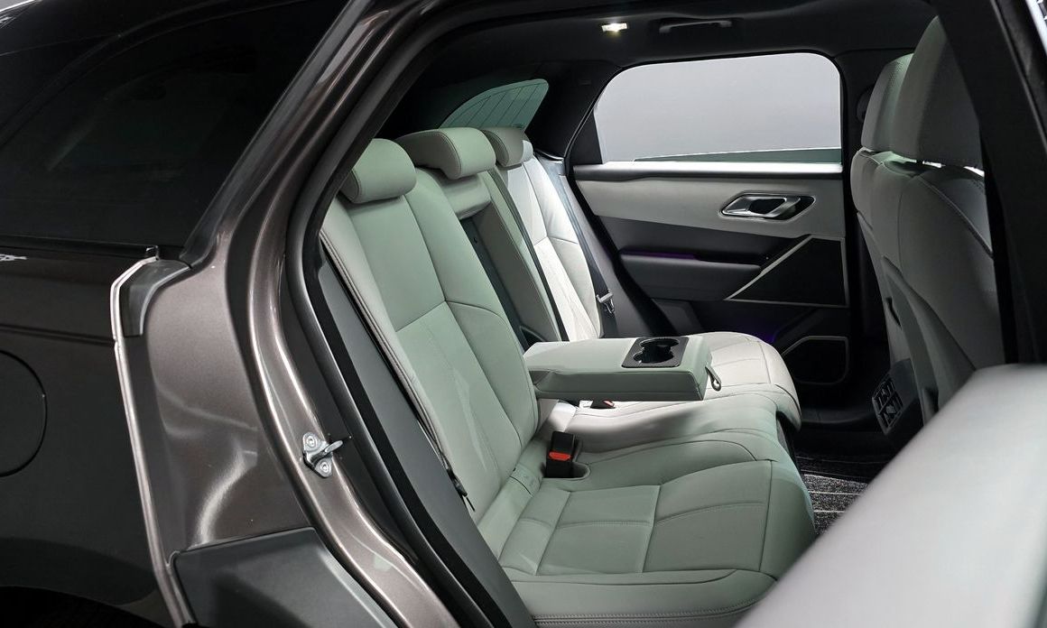 Land Rover Range Rover Velar 2026
