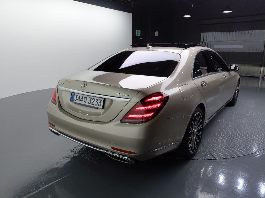 Mercedes-Benz S-Class 2020