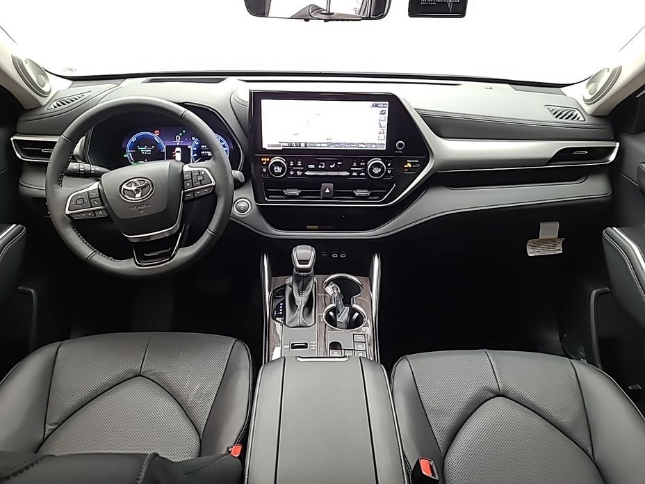 Toyota Highlander 2025