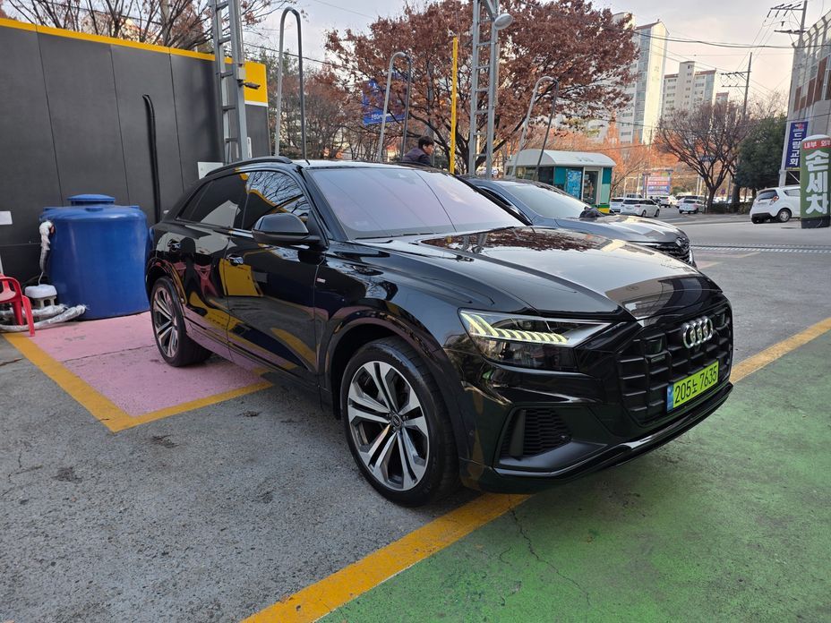 Audi Q8 2023