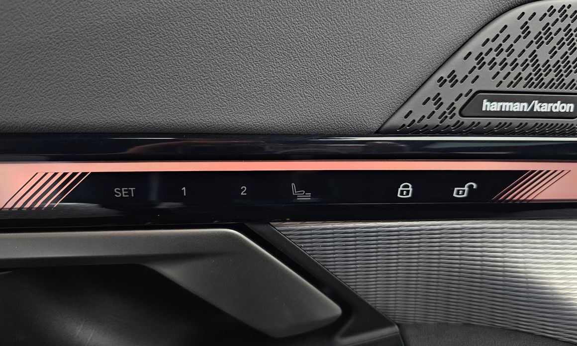 BMW 5-Series 2025