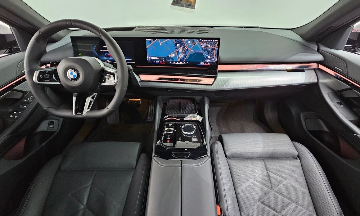 BMW 5-Series 2025