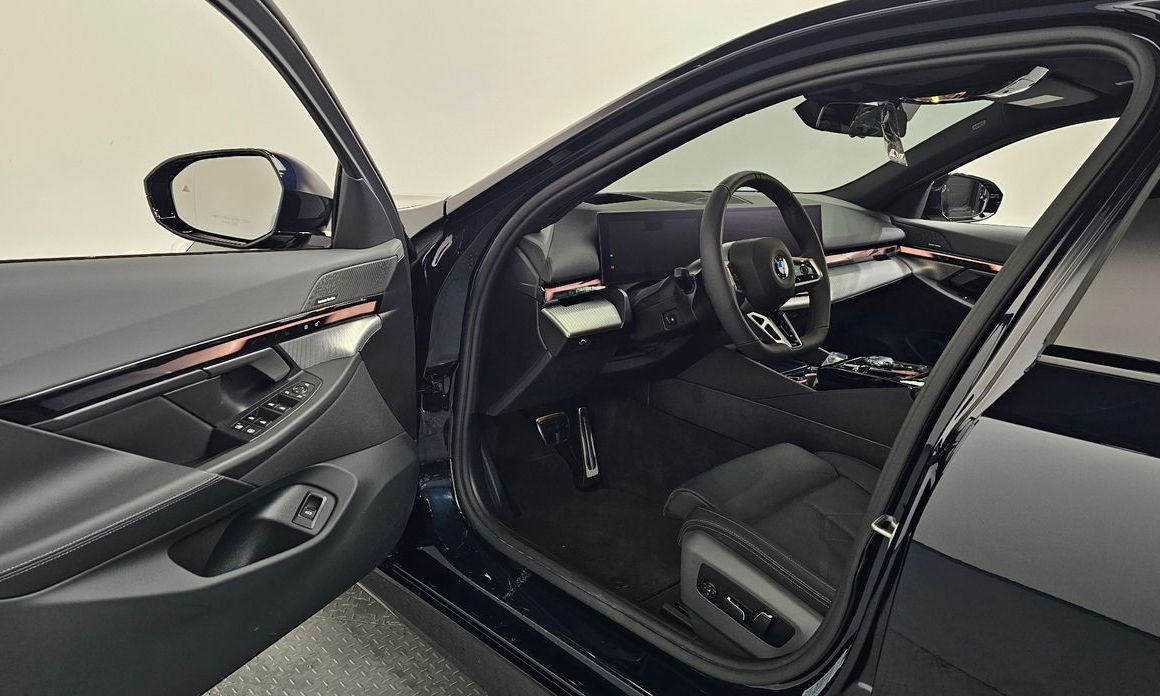 BMW 5-Series 2025