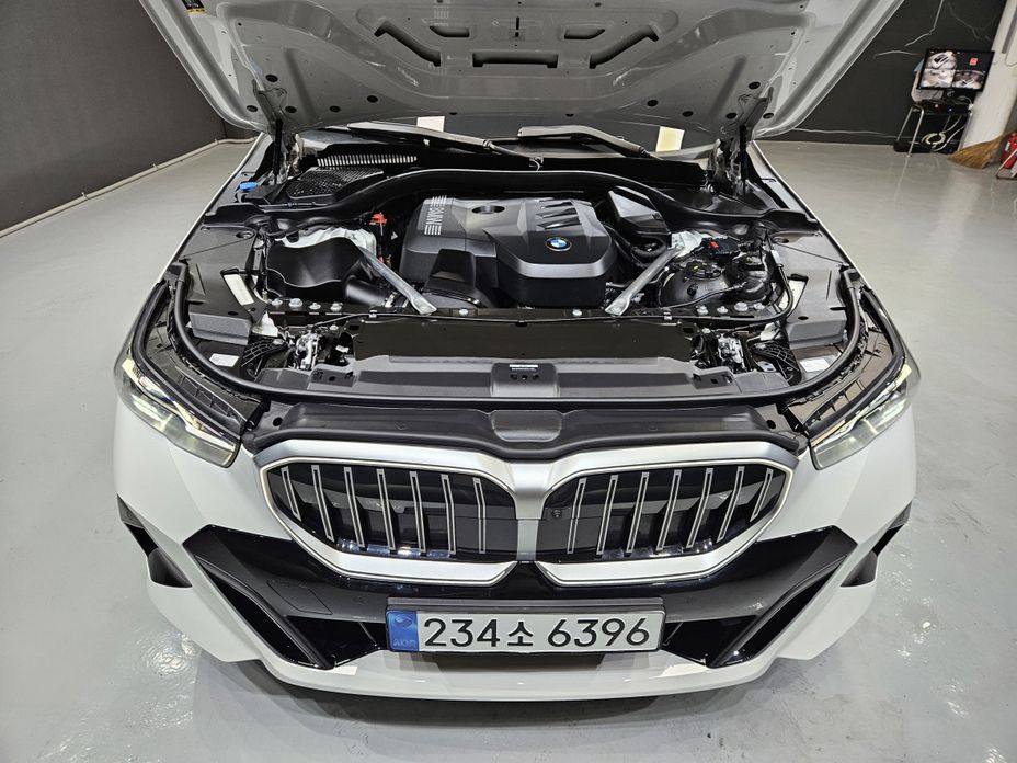 BMW 5-Series 2026