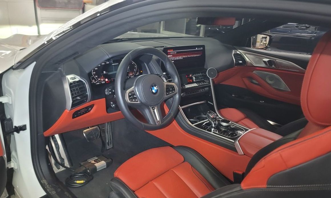 BMW 8-Series 2025