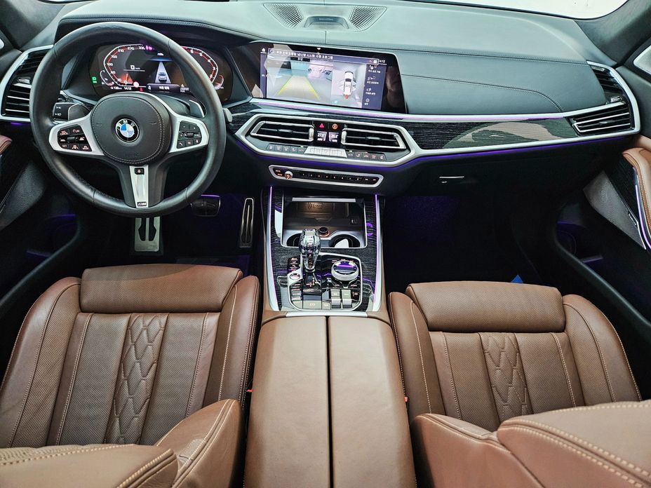 BMW X7 2021