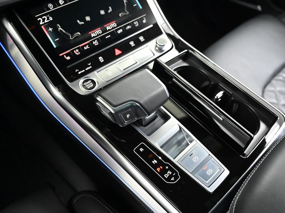 Audi Q8 2023