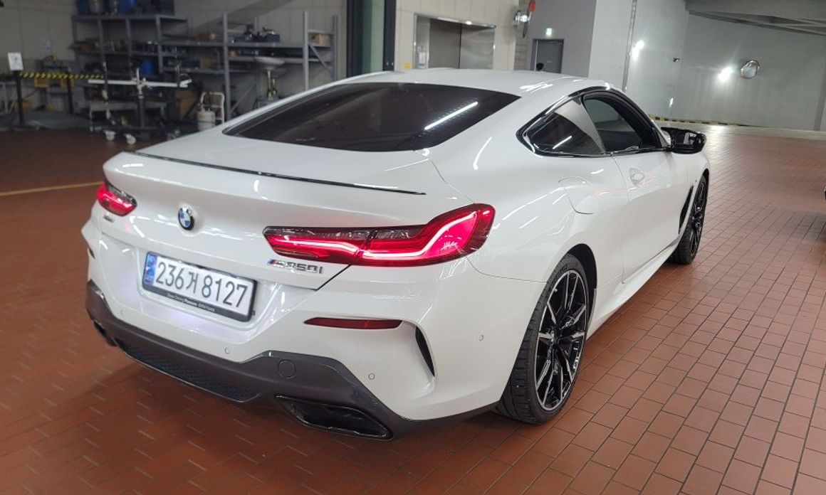 BMW 8-Series 2025