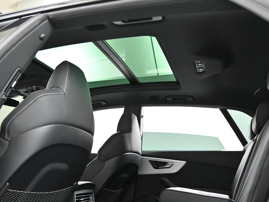 Audi Q8 2023
