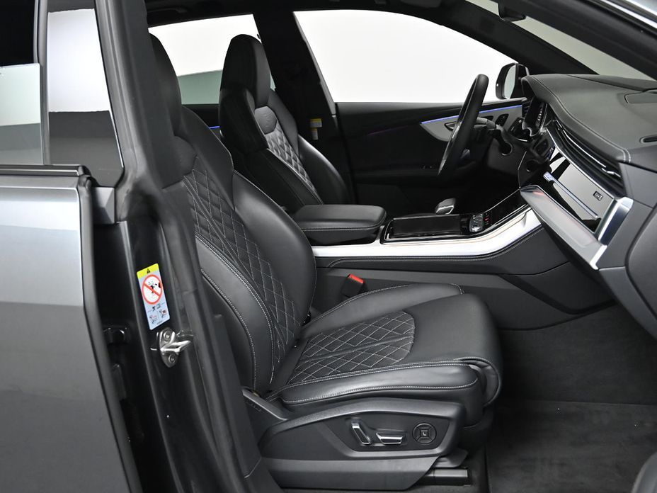 Audi Q8 2023
