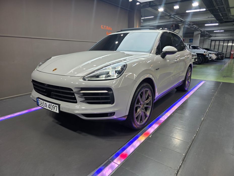 Porsche Cayenne 2023