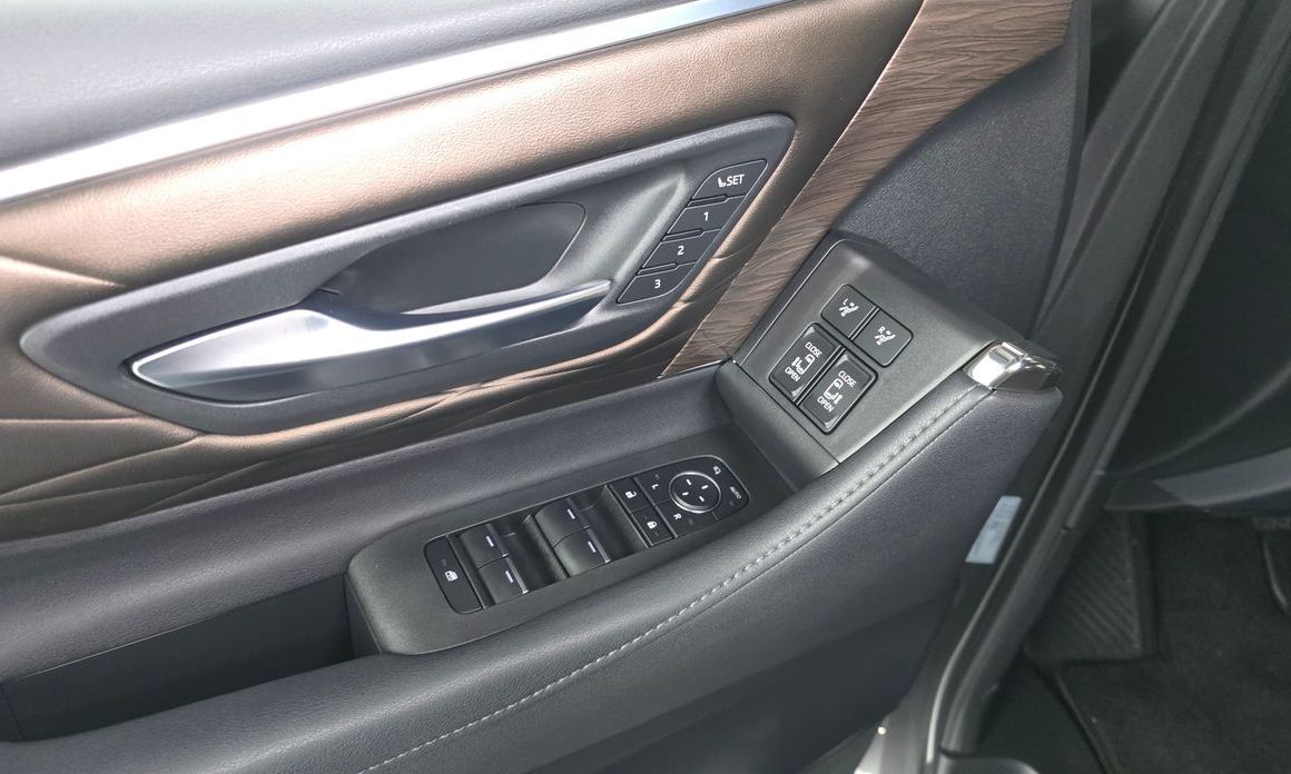Toyota Alphard 2025