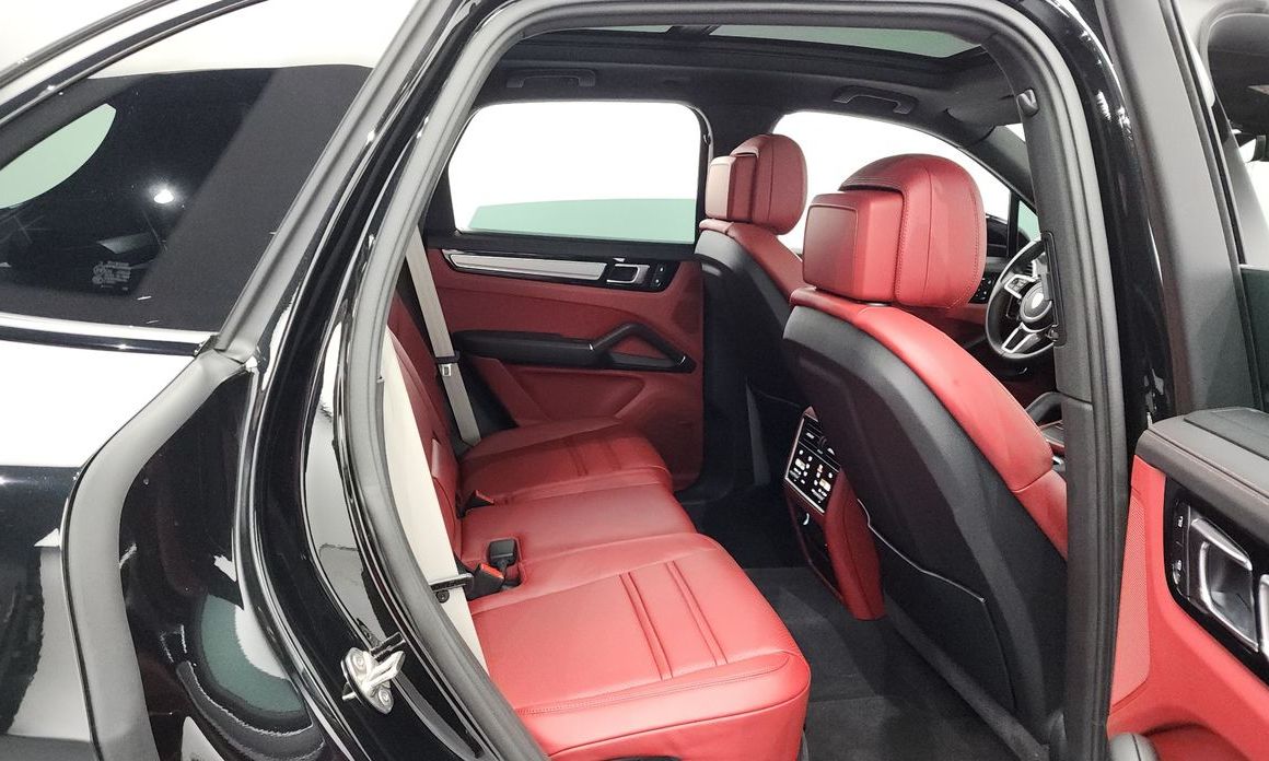 Porsche Cayenne 2023