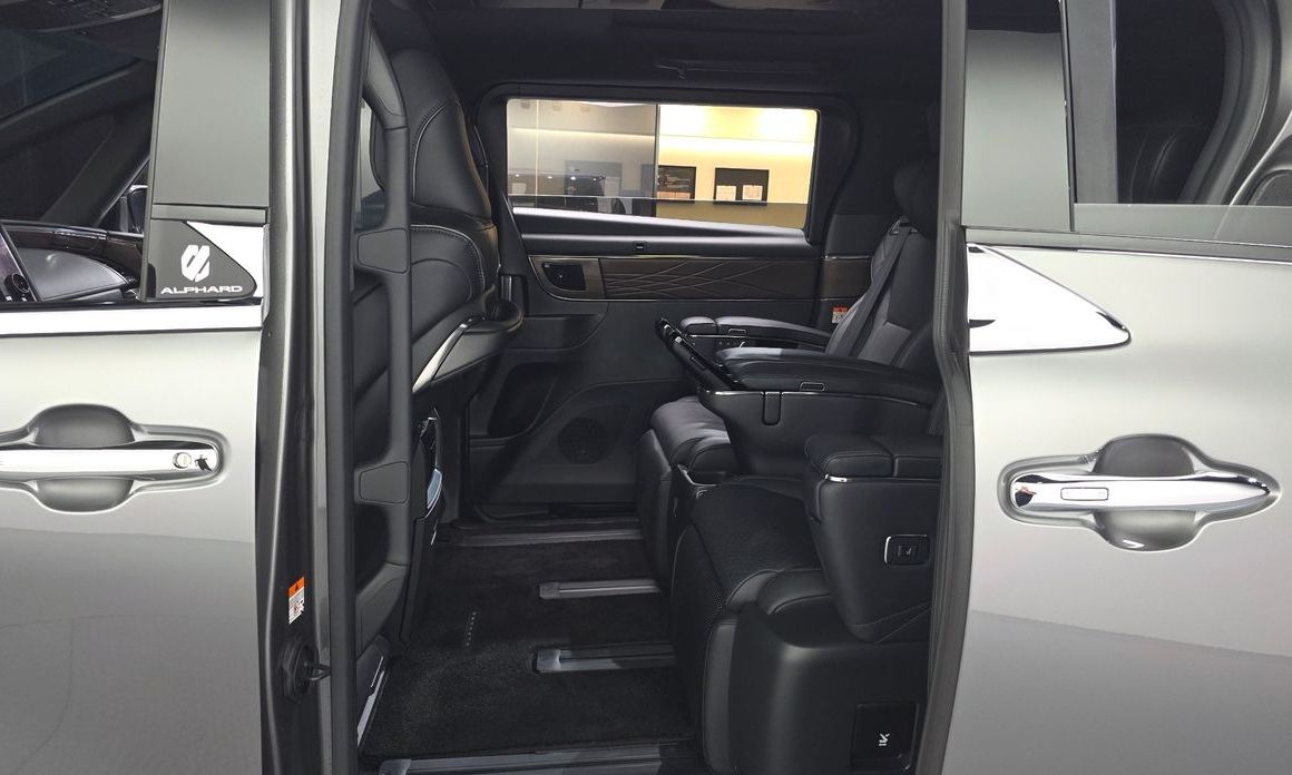 Toyota Alphard 2025