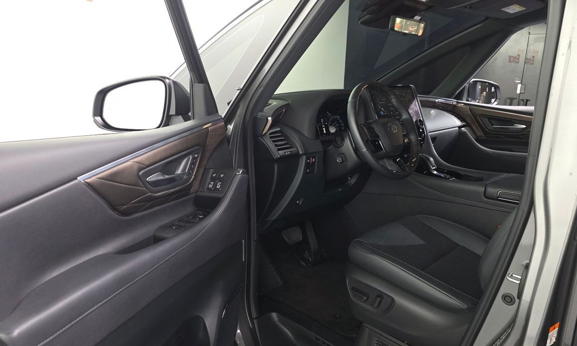 Toyota Alphard 2025