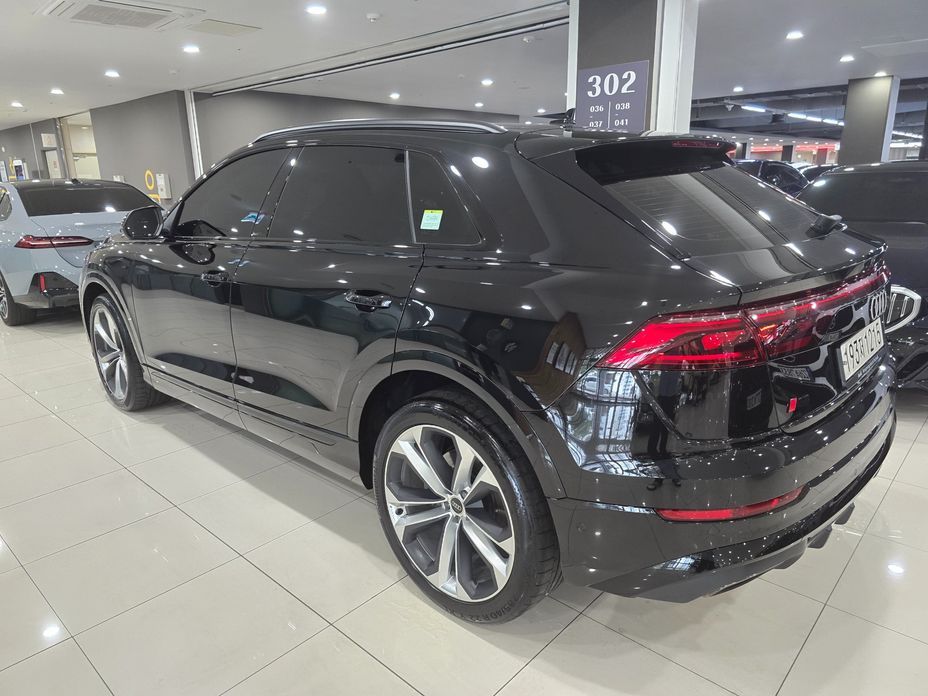 Audi Q8 2025