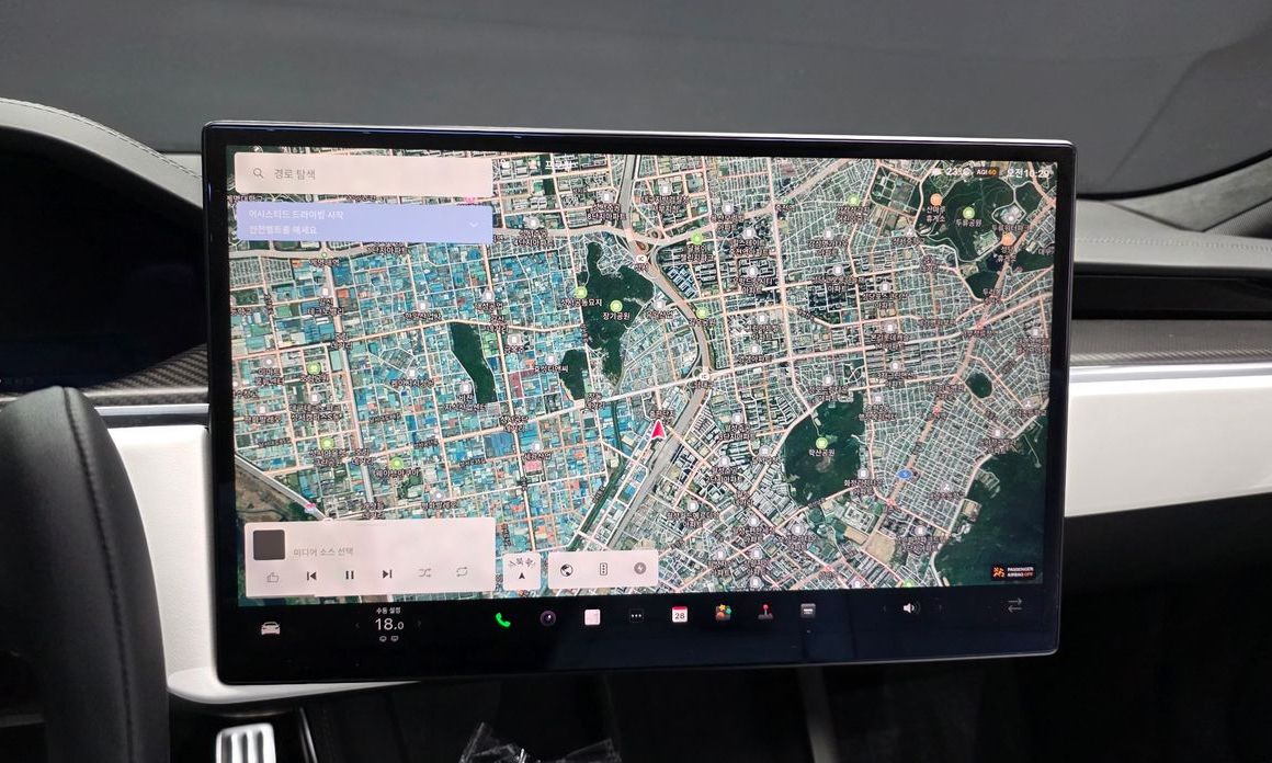 Tesla Model S 2023